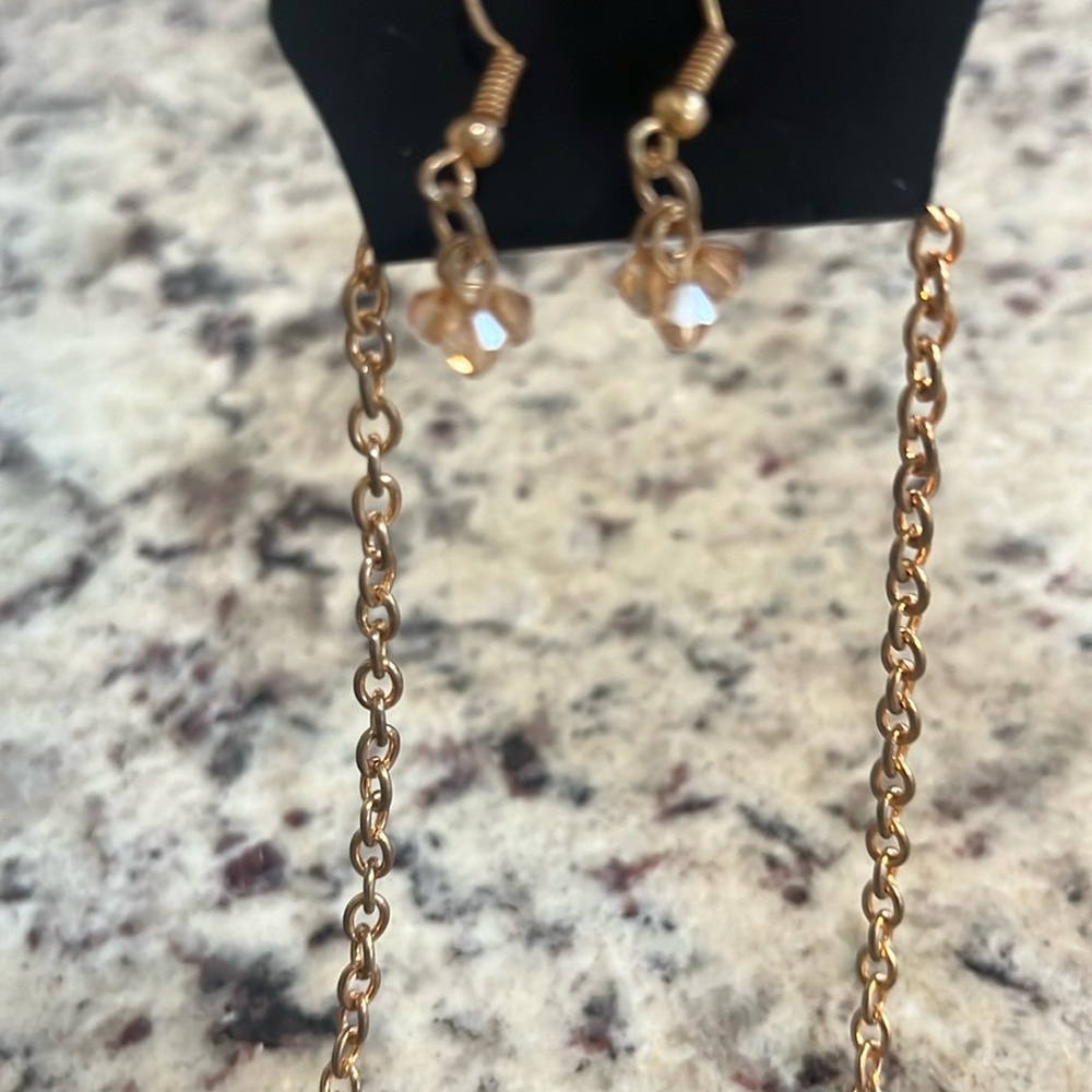 Paparazzi Gold Statement Necklace with Fringe Design and earrings set - Picture 9 of 9
